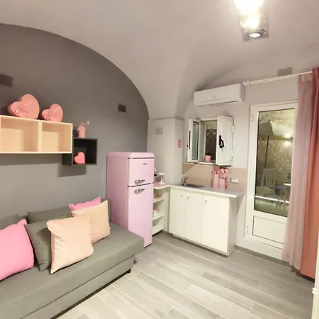 Milo's Panzió Bari